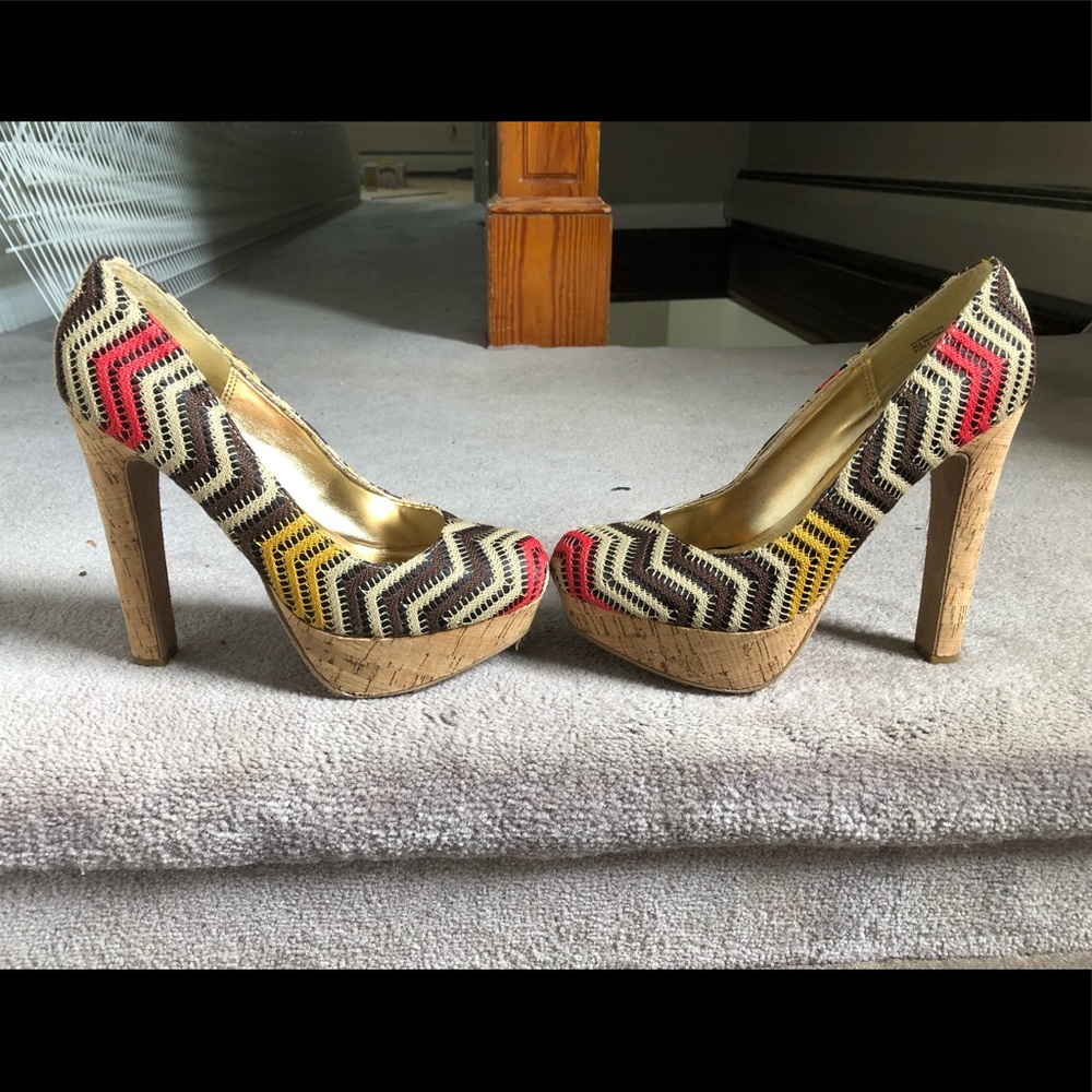 Heels - Picture 3 of 4